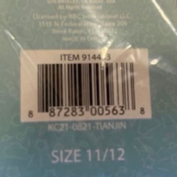 NWT SQUISHMALLOW Odessa Christmas Ornament SLIPPERS Kids Size 11/12 KELLYTOY - Picture 3 of 3